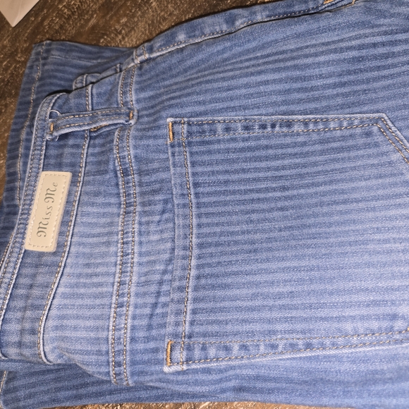 Miss Me Jeans High Rise Flare Wide Leg Pinstripe Jeans - Picture 2 of 5